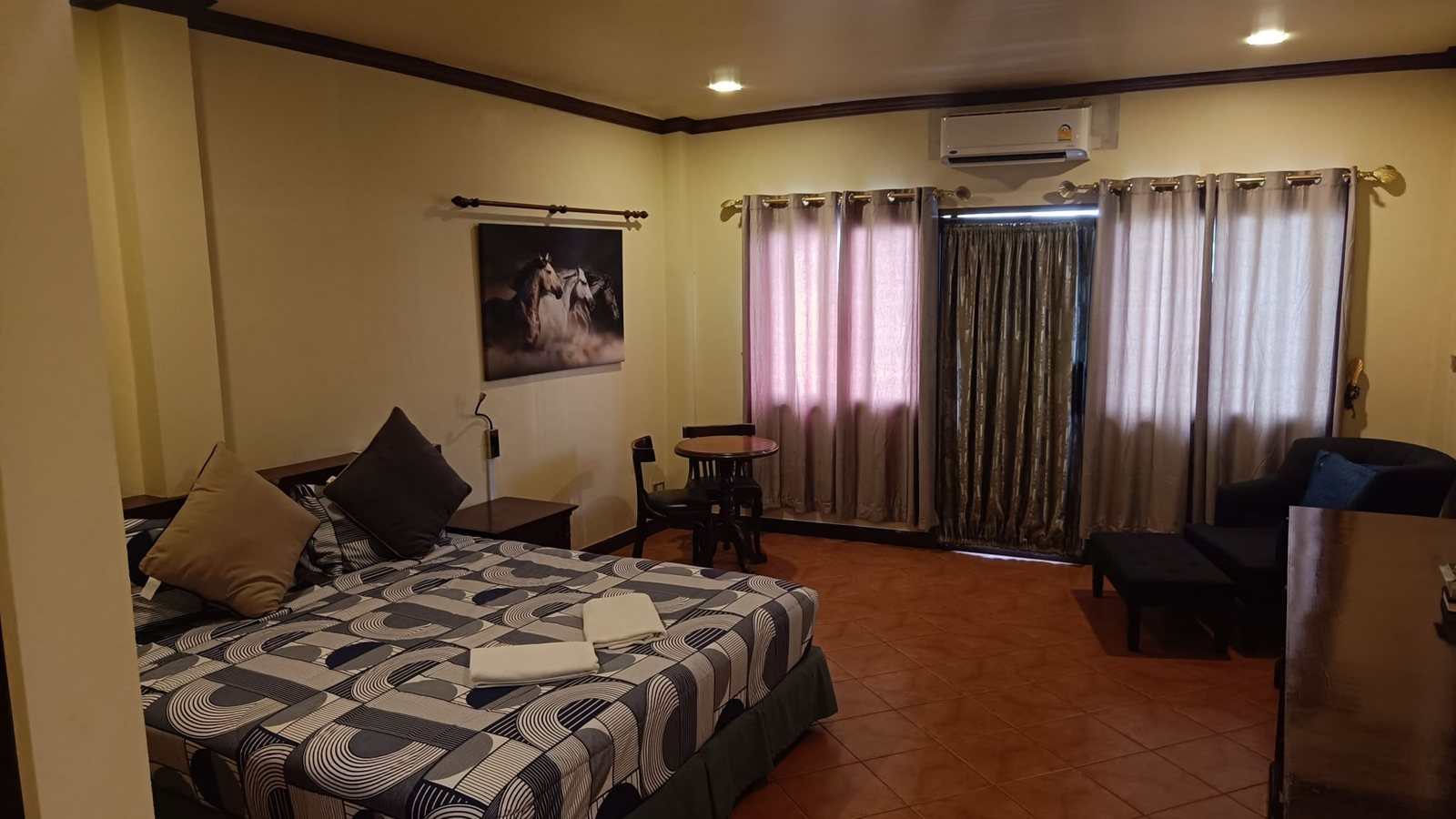 Superior room 206